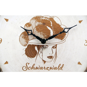 Holzuhr Schwarzwaldmädel mit Schriftzug